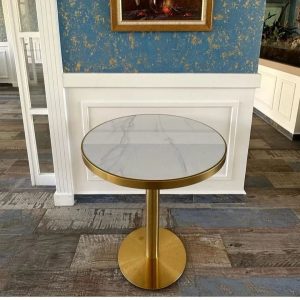 Ø 70 cm / Table ronde en quartz artificiel avec bordure dorée et pied central doré