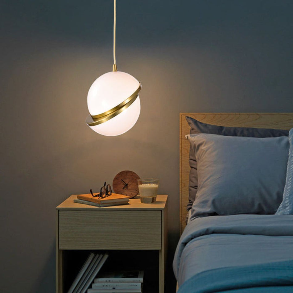 250 mm / Suspension Samira – Globe Acrylique Sculptural et Lumière Homogène