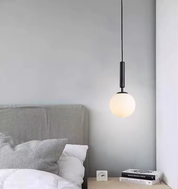 200 mm /Suspension Globe 200 mm – Élégance Minimaliste et Lumière Douce